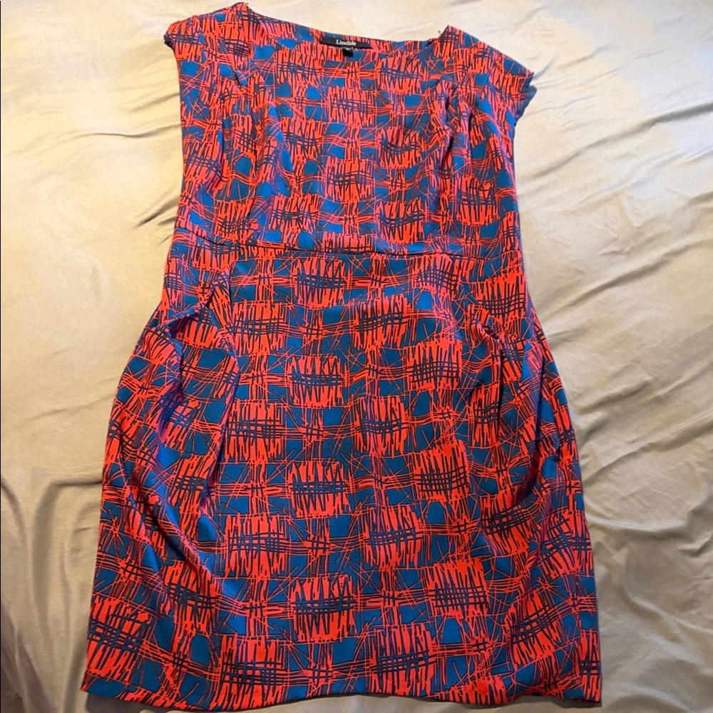 Sleeveless Midi Sheath Dress in Blue and Red Print